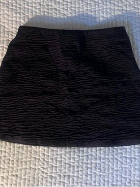 Classic Textured Black Women's Mini Skirt
